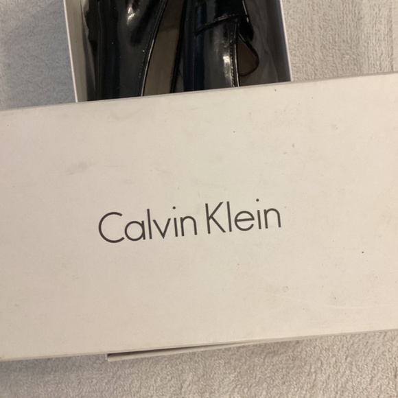 Calvin Klein Loafers Color : (PREOWNED )(Color:Black Patent )(Size: 10) - Picture 8 of 8